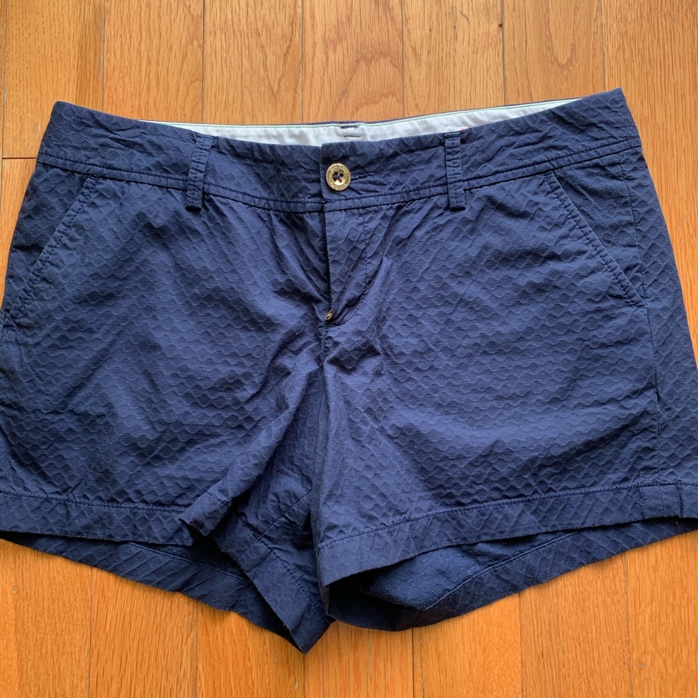 Lilly Pulitzer navy blue Callahan shorts size 14